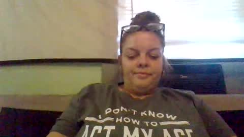 monamakeumoana88 online show from April 21, 8:23 pm