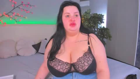 Monica online show from March 11, 2:01 pm