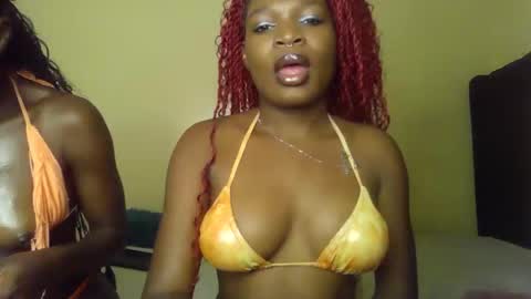 Snapshot of monchi_kiss chatting on May 5, 5:15 am MonchiTalrianmaraladasha online show from May 5, 5:15 am
