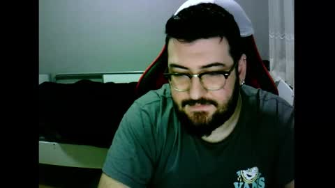 Snapshot of moneyman__24 chatting on December 19, 5:18 am Mert online show from December 19, 5:18 am