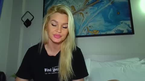 Monica online show from December 10, 4:56 am