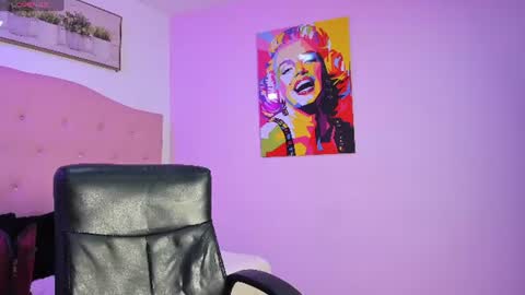 Monica online show from June 20, 8:11 pm