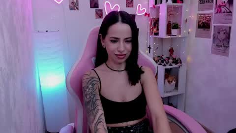 Monica online show from April 18, 9:02 am