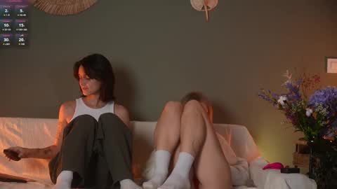 monica_law_ online show from October 4, 10:41 pm