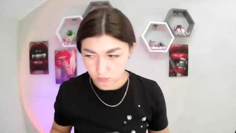 sweet girl and shine body online show from September 9, 6:35 am