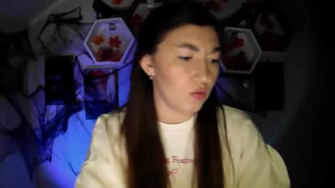 sweet girl and shine body online show from October 1, 6:47 pm