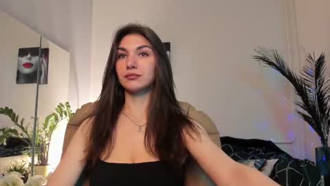 Monica online show from June 10, 7:13 pm
