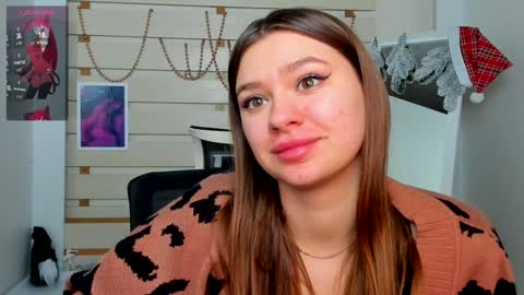 Snapshot of monika_youu chatting on December 13, 8:15 pm Monika online show from December 13, 8:15 pm