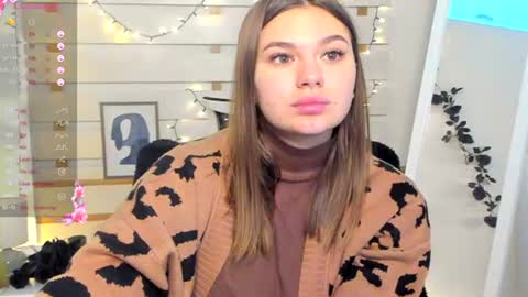 Snapshot of monika_youu chatting on November 23, 1:22 pm Monika online show from November 23, 1:22 pm