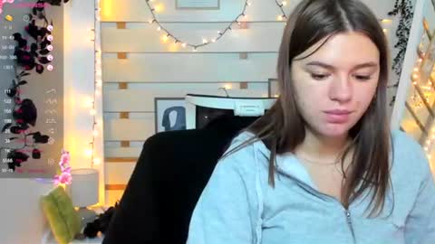 Snapshot of monika_youu chatting on November 29, 1:47 pm Monika online show from November 29, 1:47 pm