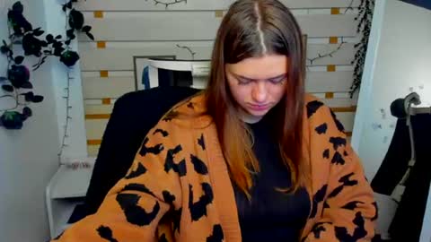 Snapshot of monika_youu chatting on April 26, 7:06 am Monika online show from April 26, 7:06 am