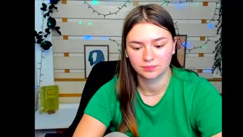 Snapshot of monika_youu chatting on May 11, 4:04 pm Monika online show from May 11, 4:04 pm
