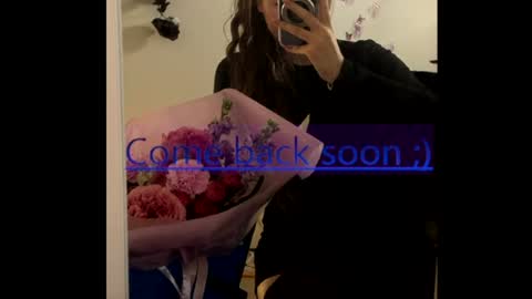 Snapshot of monika_youu chatting on July 17, 6:42 am Monika online show from July 17, 6:42 am