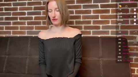 Snapshot of monikabos chatting on November 10, 9:58 pm MonikaBos online show from November 10, 9:58 pm