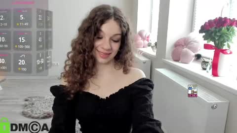 Snapshot of monikadoll chatting on May 13, 2:25 pm monikadoll online show from May 13, 2:25 pm