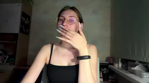 Snapshot of monikakotts chatting on July 11, 7:27 pm Mia online show from July 11, 7:27 pm
