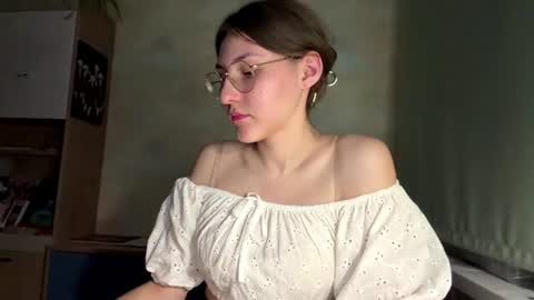 Snapshot of monikakotts chatting on July 14, 6:57 pm Mia online show from July 14, 6:57 pm