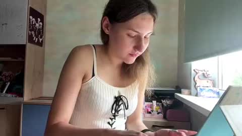 Snapshot of monikakotts chatting on July 18, 6:50 am Mia online show from July 18, 6:50 am