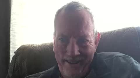 Monkee Dance online show from April 21, 8:12 pm