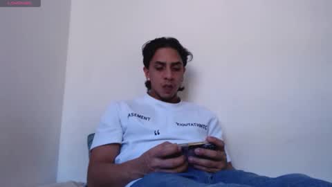 Snapshot of monkey_uchiha77 chatting on May 31, 6:53 pm simon dice online show from May 31, 6:53 pm