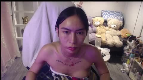 ELYSE A SIMPLE GIRL online show from April 10, 1:27 pm