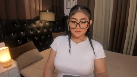 Ruthie online show from December 15, 12:49 pm