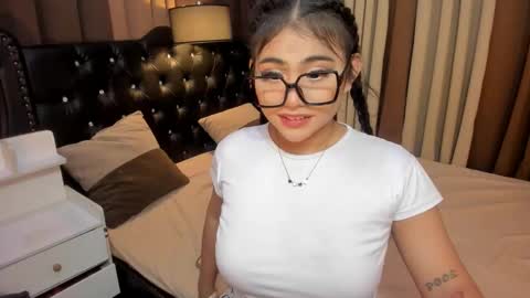 Ruthie online show from January 12, 1:53 am