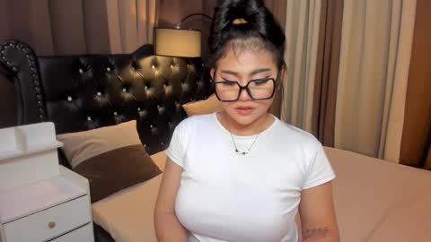 Ruthie online show from January 16, 2:19 am