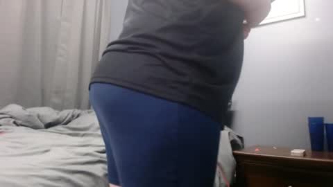 Kingalby817 online show from April 8, 1:49 am