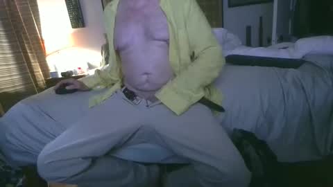Snapshot of montrealpig chatting on June 2, 1:35 pm pervy guy online show from June 2, 1:35 pm