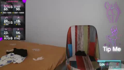 Snapshot of montserrat123 chatting on February 23, 7:00 am Monse online show from February 23, 7:00 am