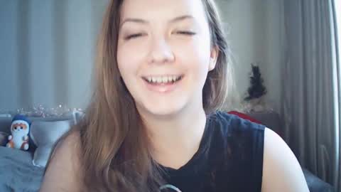 moodiemira online show from February 5, 1:16 pm