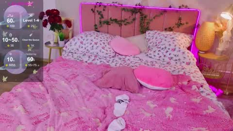 Snapshot of moon__bunny chatting on October 3, 4:59 pm Moon Bunny online show from October 3, 4:59 pm