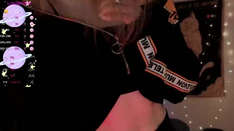 Roxy online show from April 13, 7:41 pm