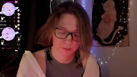 Snapshot of moon__girl chatting on May 19, 7:09 pm Roxy online show from May 19, 7:09 pm