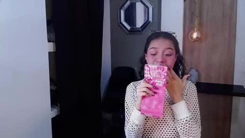 moon_and_fire_ online show from November 7, 3:01 pm