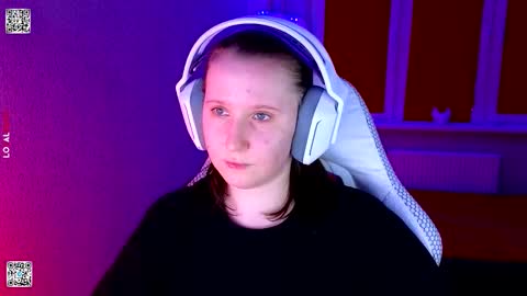 Lola online show from February 11, 4:45 pm