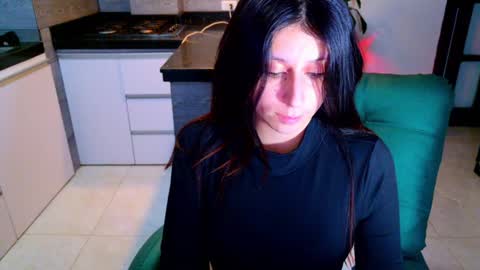 Snapshot of moon_blue222 chatting on December 19, 2:56 am Tamara Bela your favorite lover from Colombia online show from December 19, 2:56 am