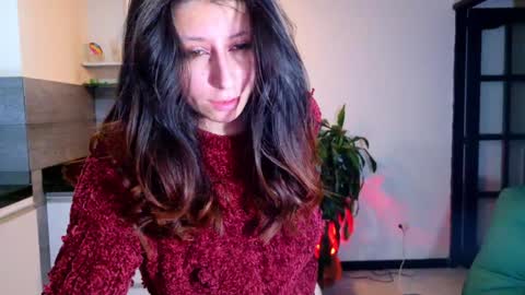 Snapshot of moon_blue222 chatting on December 22, 1:23 am Tamara Bela your favorite lover from Colombia online show from December 22, 1:23 am
