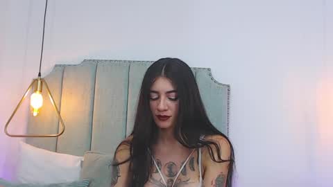 Moon online show from April 14, 9:21 pm