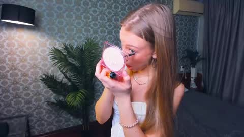 moon_puzzles online show from March 22, 8:07 am