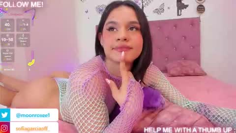 moon_roxee online show from October 16, 2:51 pm
