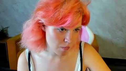 Snapshot of moon_starry chatting on August 4, 7:33 am Your love online show from August 4, 7:33 am