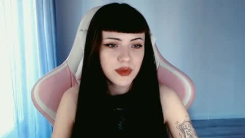  sophie  online show from May 3, 4:24 pm