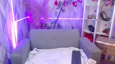 Charlotte online show from October 4, 7:01 pm