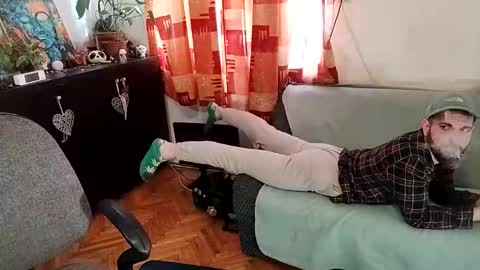 moonhold online show from November 4, 10:03 am