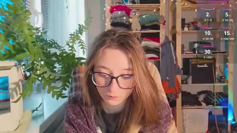 Snapshot of moonlight__lovers chatting on February 23, 1:21 pm Dana online show from February 23, 1:21 pm