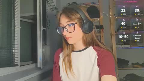 Snapshot of moonlight__lovers chatting on September 22, 9:28 pm Dana online show from September 22, 9:28 pm