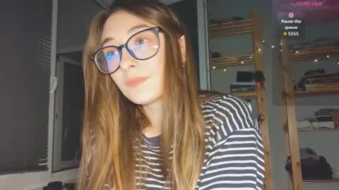 Snapshot of moonlight__lovers chatting on October 7, 7:11 pm Dana online show from October 7, 7:11 pm