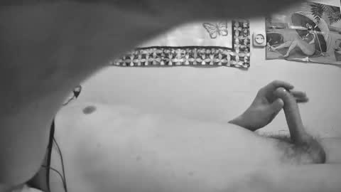 Snapshot of moonlucky007 chatting on October 5, 12:20 am Moonlucky007 online show from October 5, 12:20 am